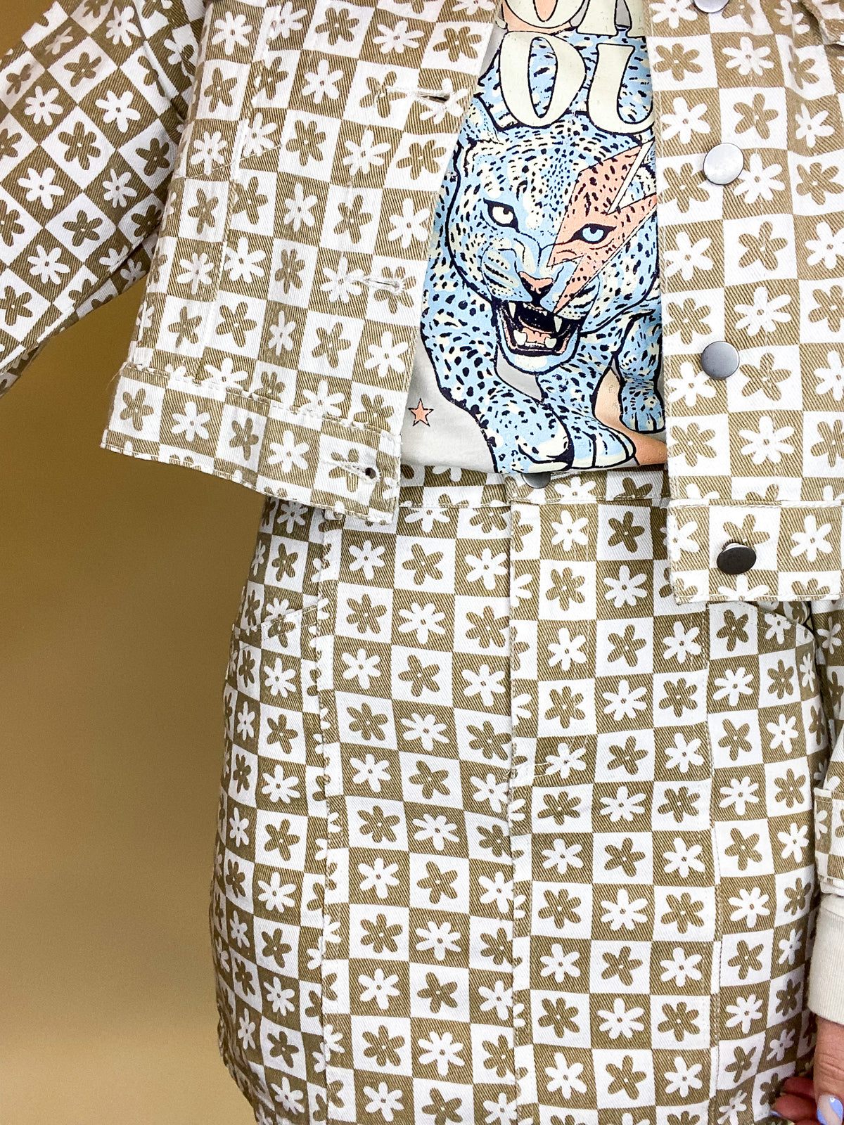 Check It Out Trucker Jacket, White-Taupe Combo